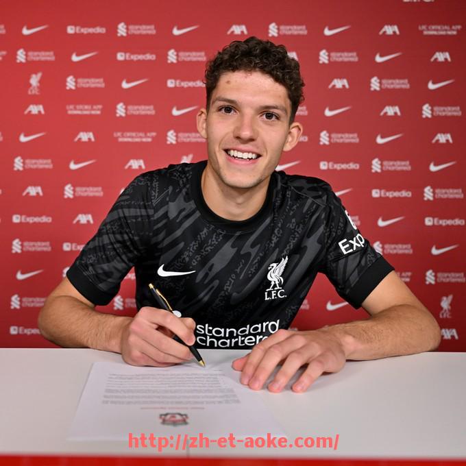 澳客足彩-世俱杯定位球战术得分转化率与执行团队配置解析